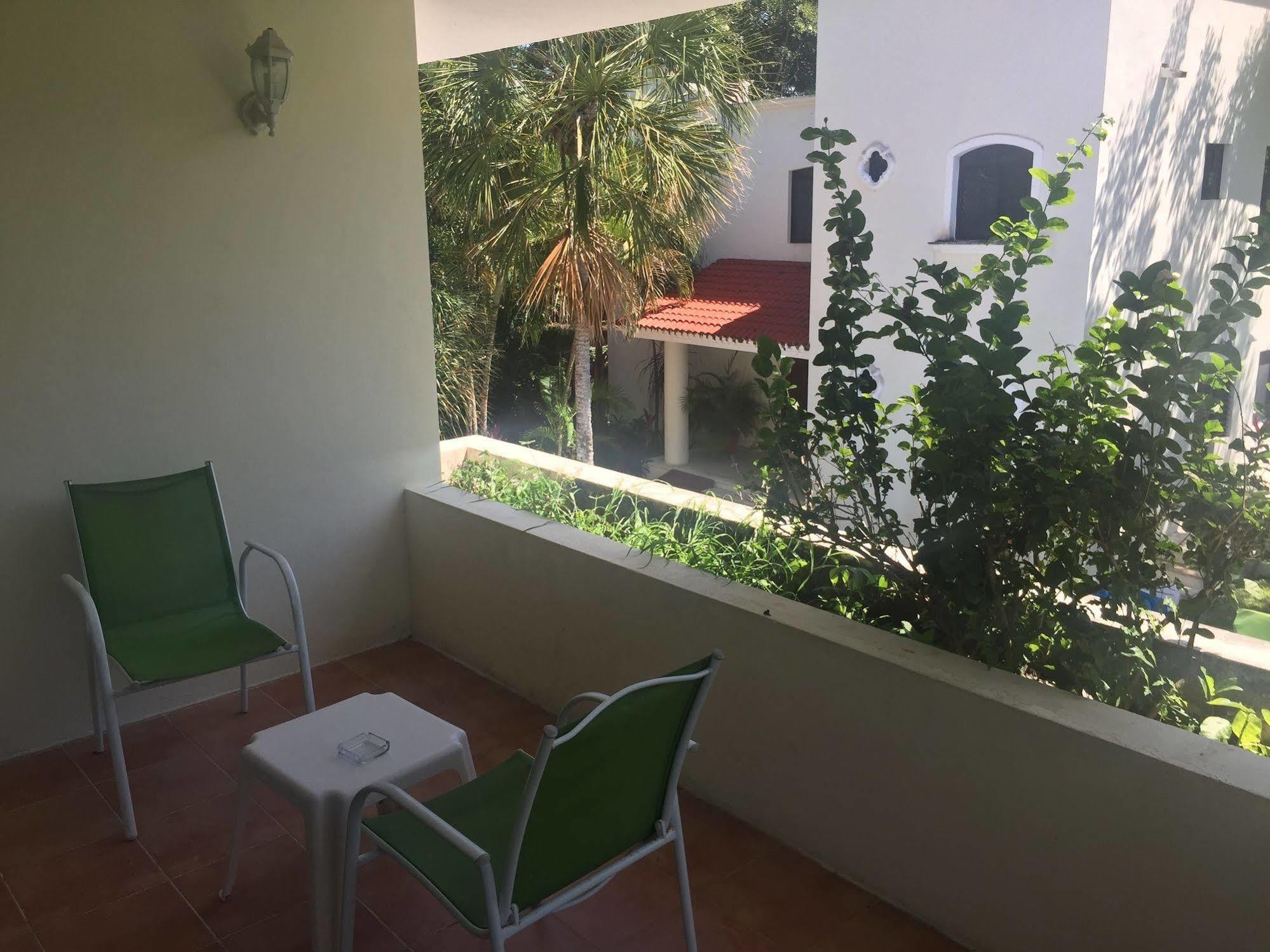 Green Oasis Home Boutique Плая дел Кармен Екстериор снимка